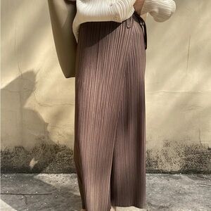 Pleated plisse pants